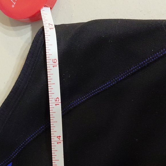 Nike dri-fit racer back black and blue top size XL reflection strips mesh - Picture 12 of 14